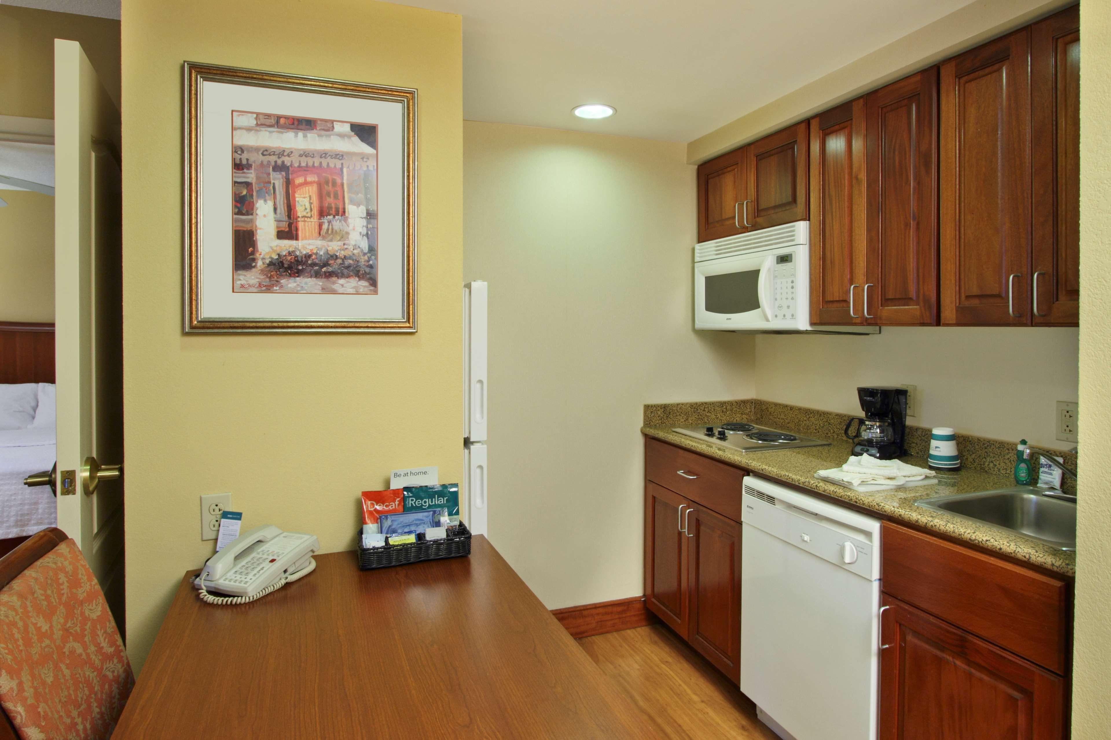 Homewood Suites By Hilton Chesapeake - Greenbrier Экстерьер фото
