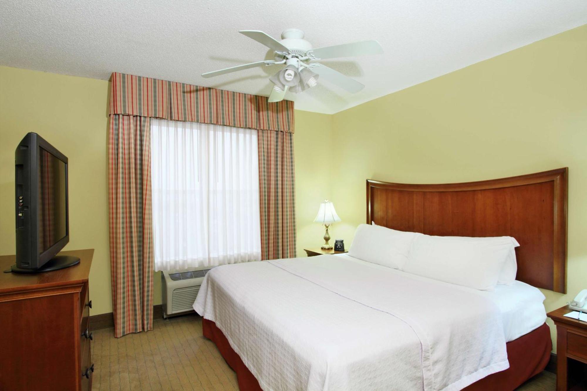 Homewood Suites By Hilton Chesapeake - Greenbrier Экстерьер фото