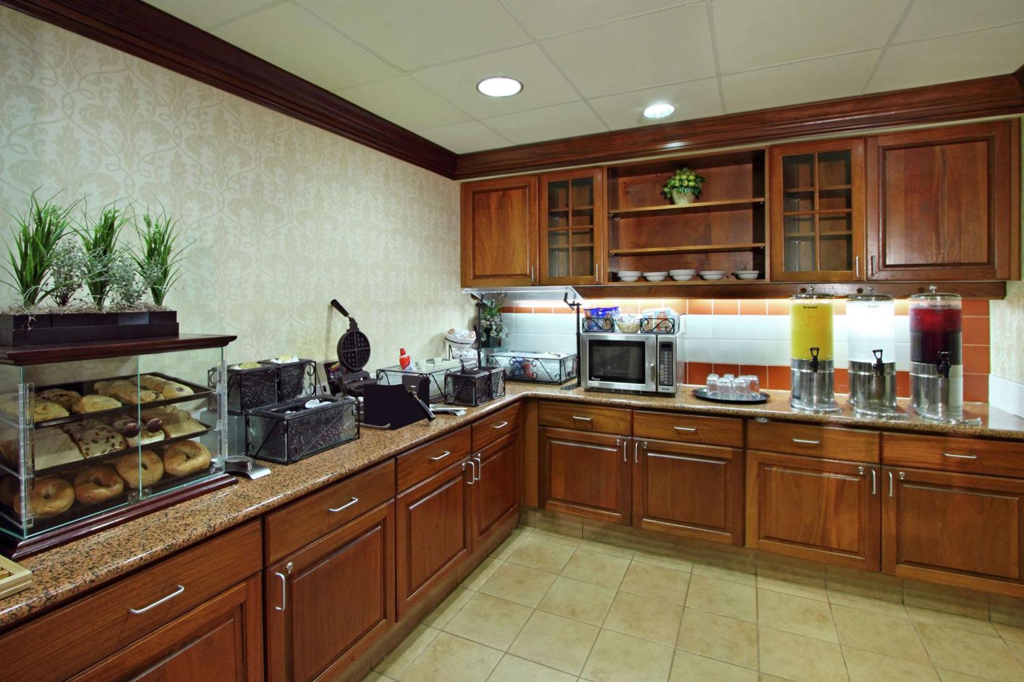 Homewood Suites By Hilton Chesapeake - Greenbrier Экстерьер фото